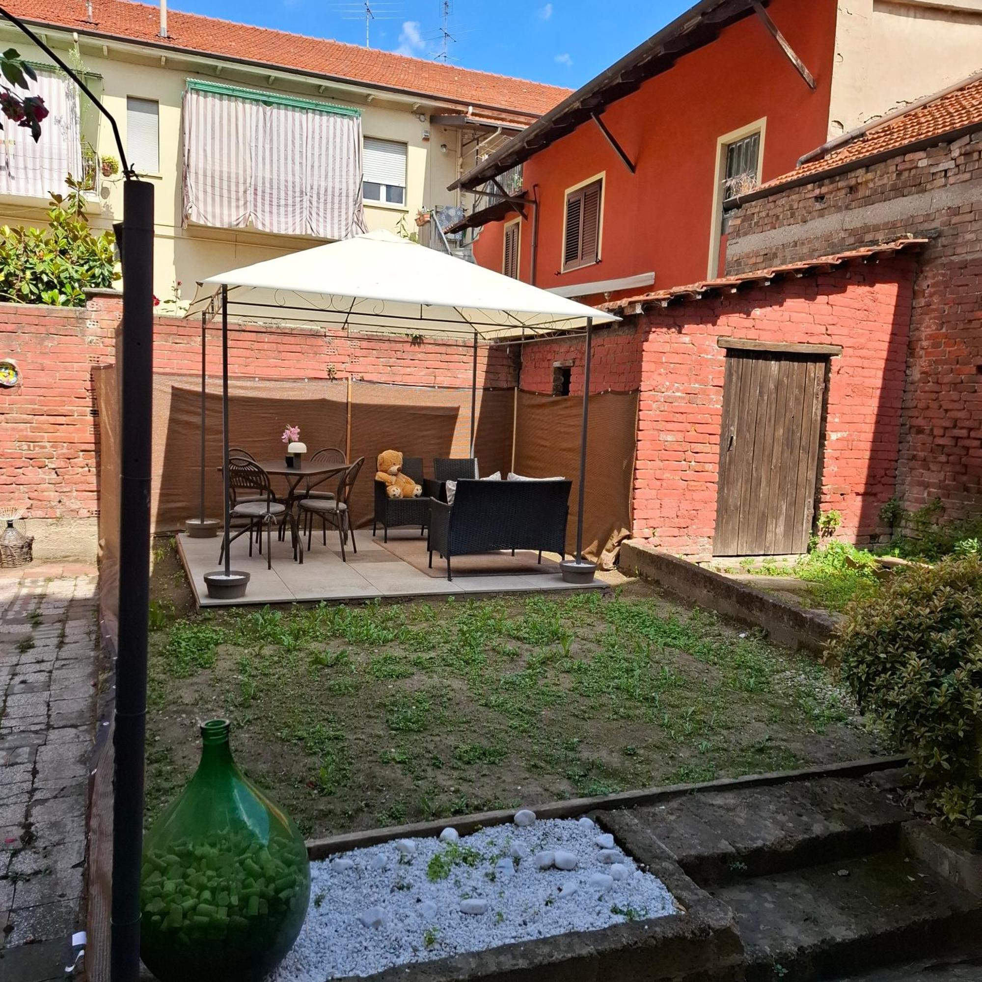 Ferienwohnung Casa Magenta Asti Exterior foto